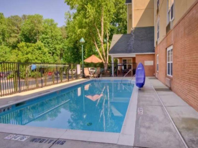 Towneplace Suites Raleigh Cary/Weston Parkway Ngoại thất bức ảnh