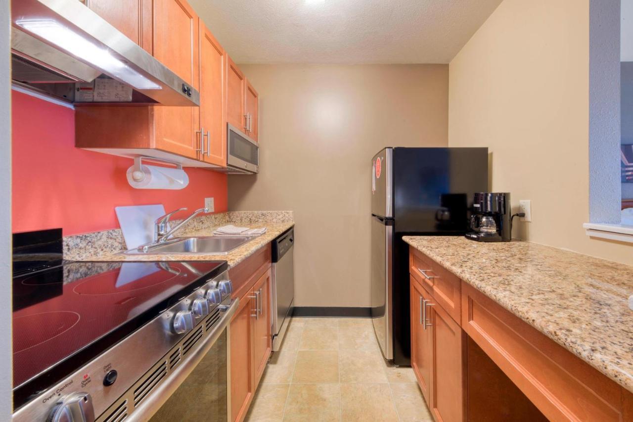 Towneplace Suites Raleigh Cary/Weston Parkway Ngoại thất bức ảnh