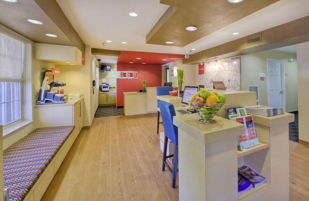 Towneplace Suites Raleigh Cary/Weston Parkway Ngoại thất bức ảnh