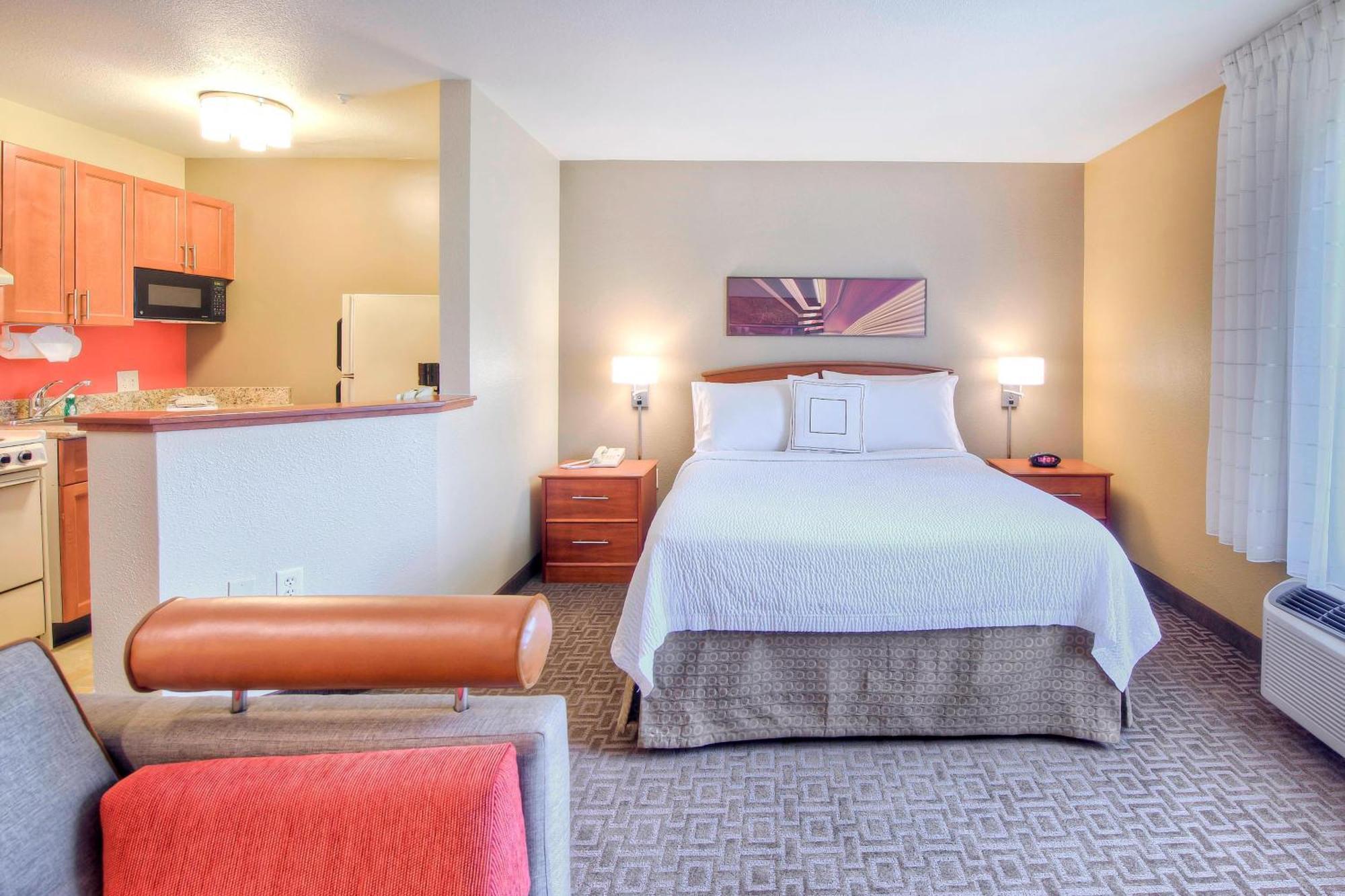 Towneplace Suites Raleigh Cary/Weston Parkway Ngoại thất bức ảnh