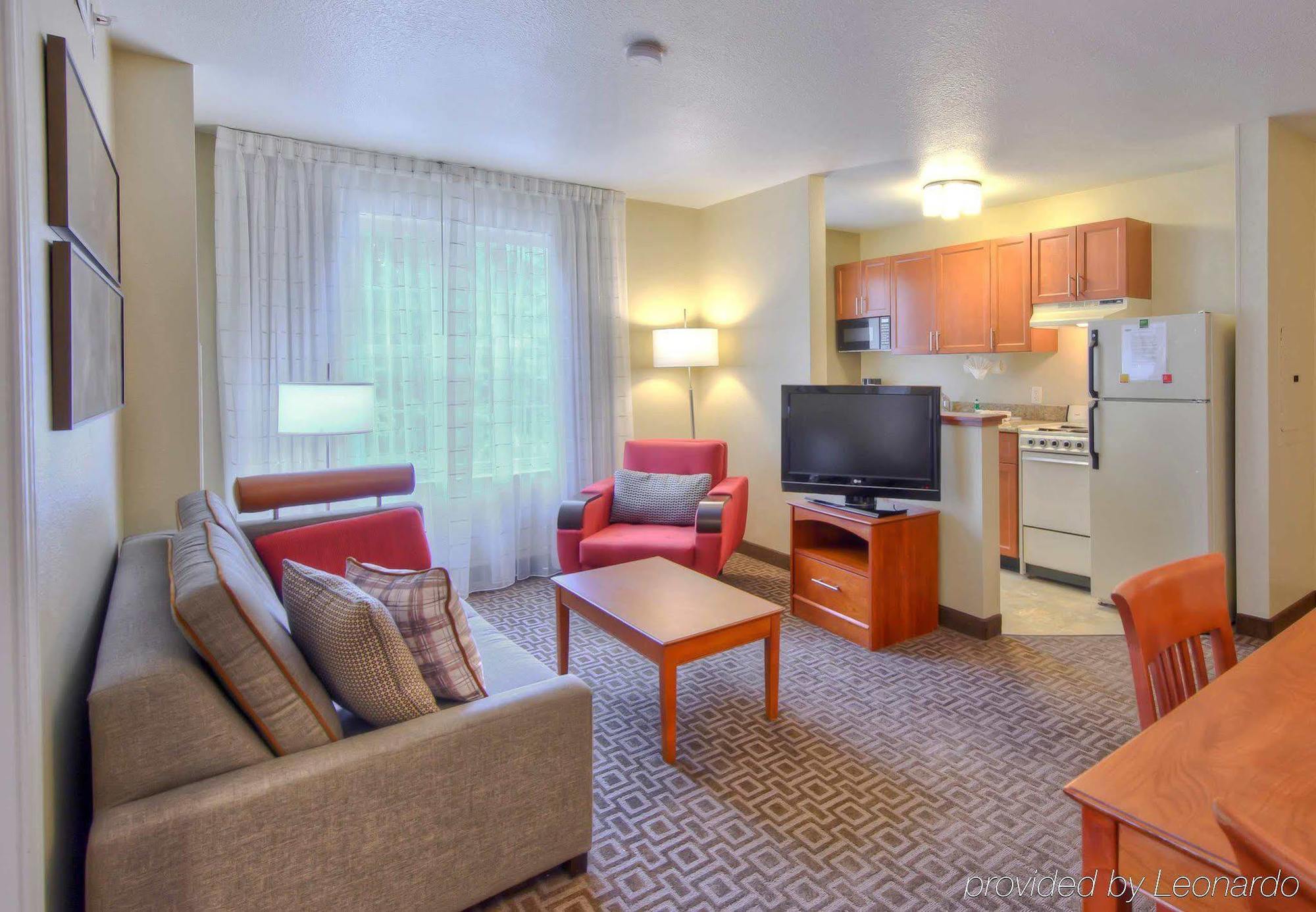Towneplace Suites Raleigh Cary/Weston Parkway Ngoại thất bức ảnh