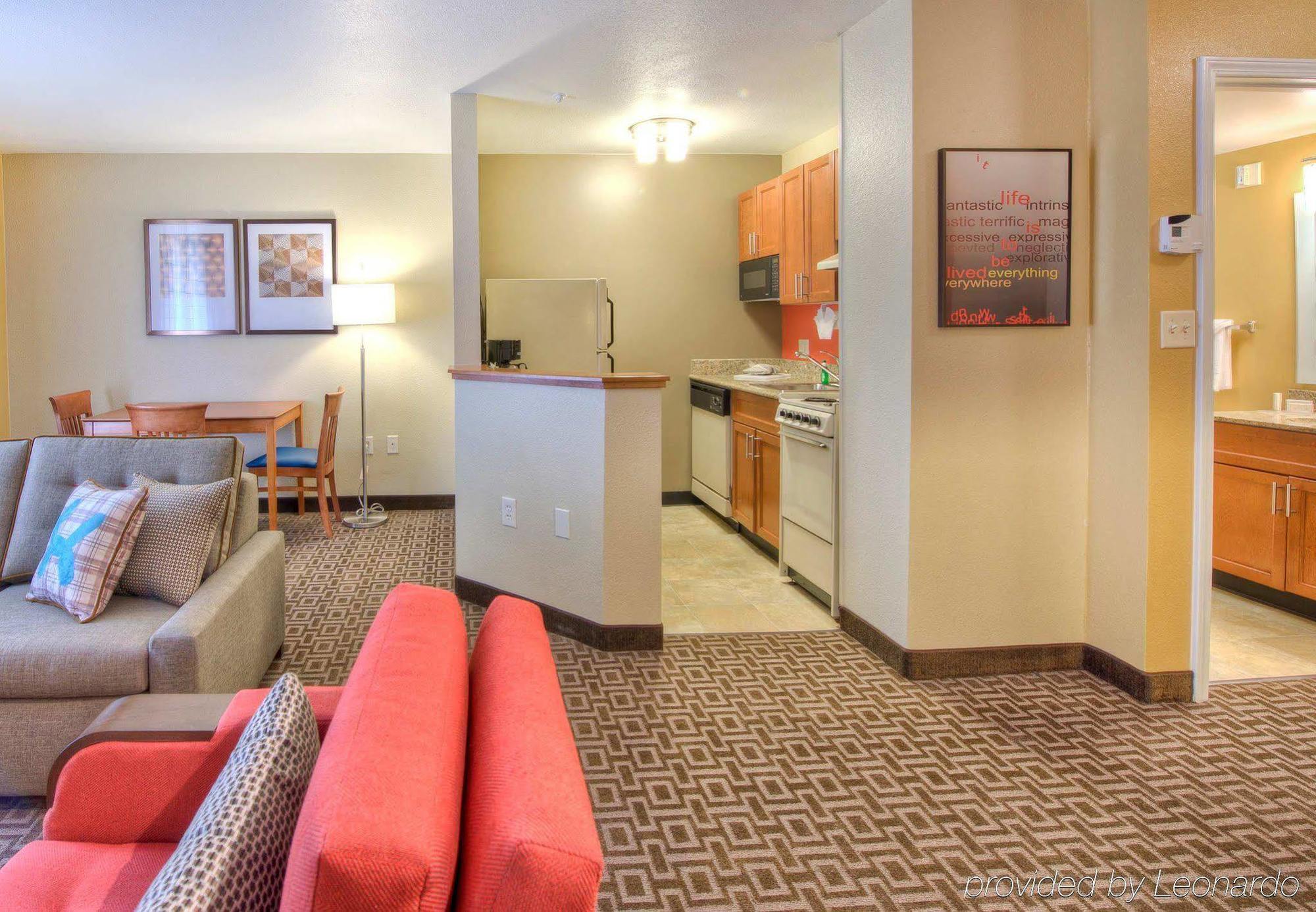 Towneplace Suites Raleigh Cary/Weston Parkway Ngoại thất bức ảnh